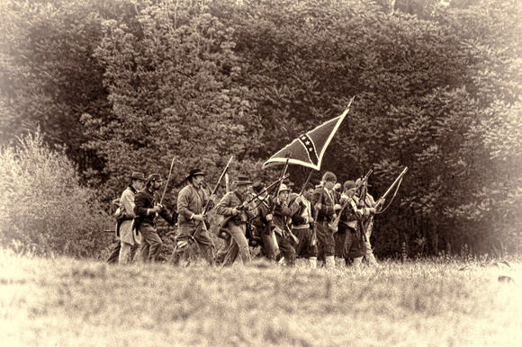 Confederate troops attacking