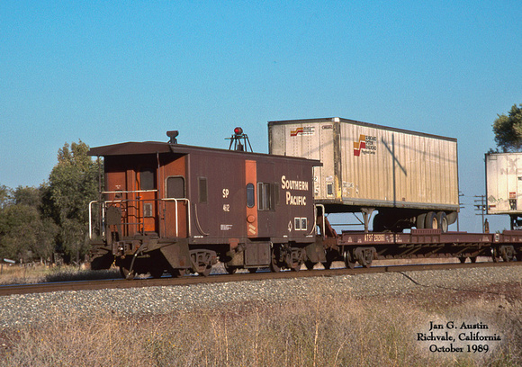 SP 4612 caboose Richvale, California - October 1989